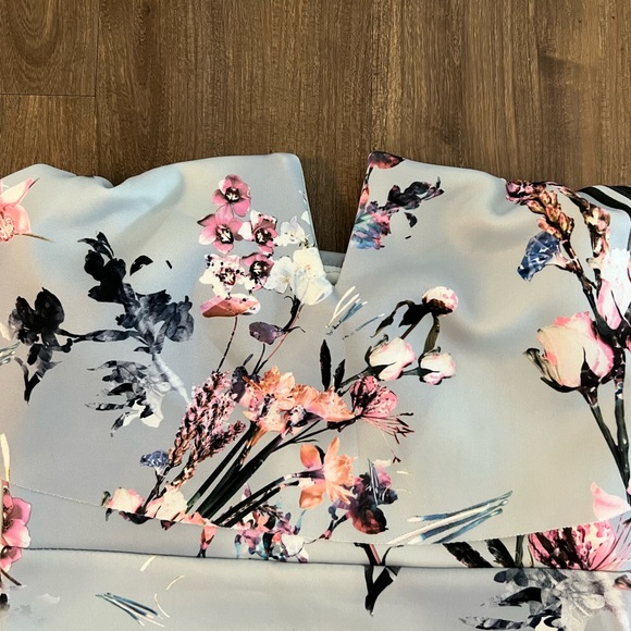 NWT Pretty Little Thing Floral Midi Dress - Picture 4 of 4